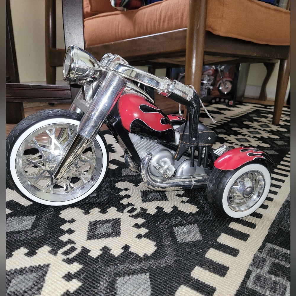Vintage BRATZ Rock Angel Trike, with light up light and sound!
